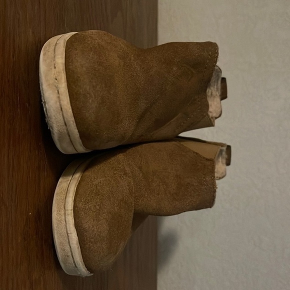 Bearpaw slip on brown boots 13Y 5/$20